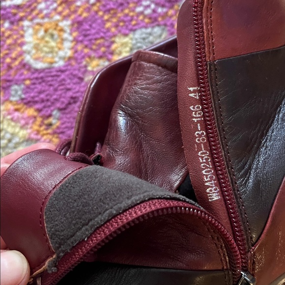 Elegant Burgundy and Black Women's Ankle Boots, fits 9-9.5 USA, new, - Picture 9 of 15